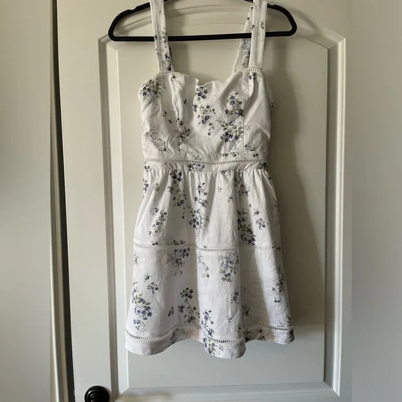 Everett Mini Linen Dress - White Floral Mini